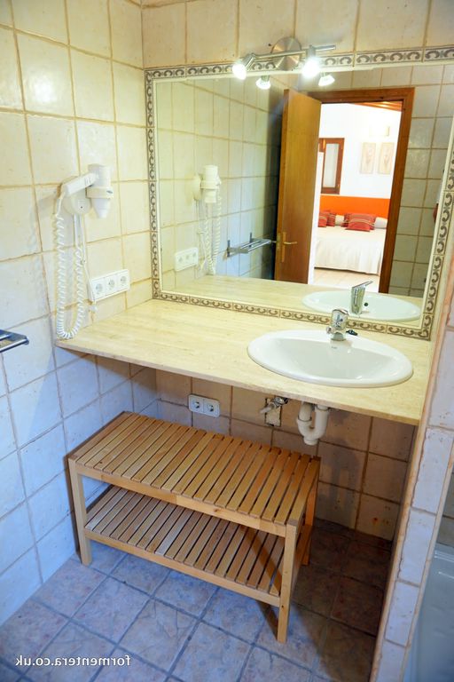 1f18d51e3d03eedf78f04541ea3ab252