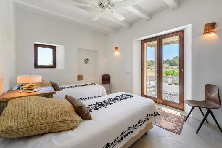 035dd0869e9b9cd4231b1ee5be23178f