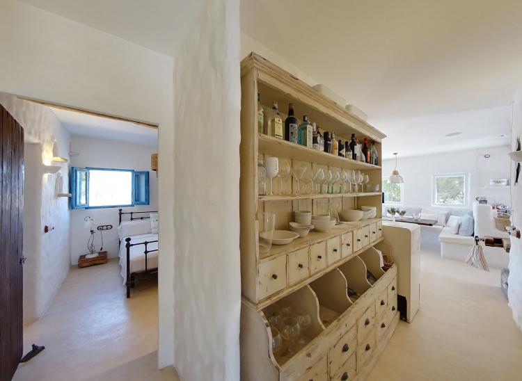 1a5789a9639d1d40750ca7713d8c804b