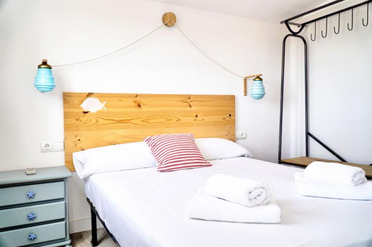 2b5993826bd87bad77a0a556ff3d33a1