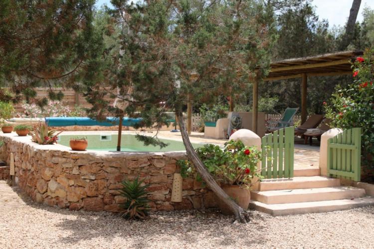 32987b6951f7717afc4239c47cdd24cd