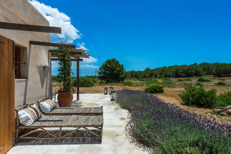 3971caeba8e8f738cad2a6b7f8cd6cc6