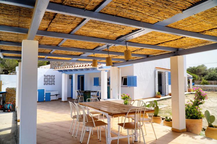 41805d594d8fa2037f273efd938561cb