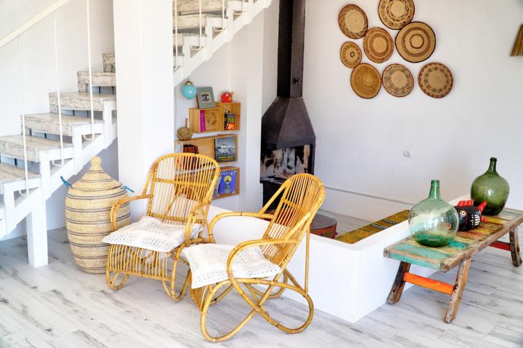 484ab0815347f3ce7a089ea757d7a2df