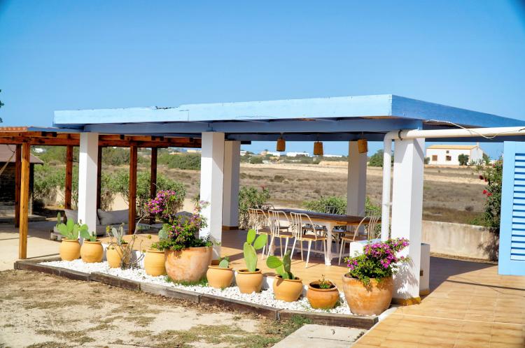 4e0c115d824551a3ac99961bfe48fb10