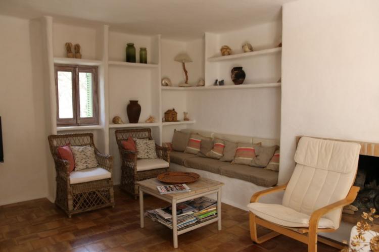 51a3decc99d49f627ccbc2c4cc9c3703