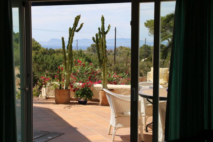 651e354f8eb256166635c4bcbae46c77