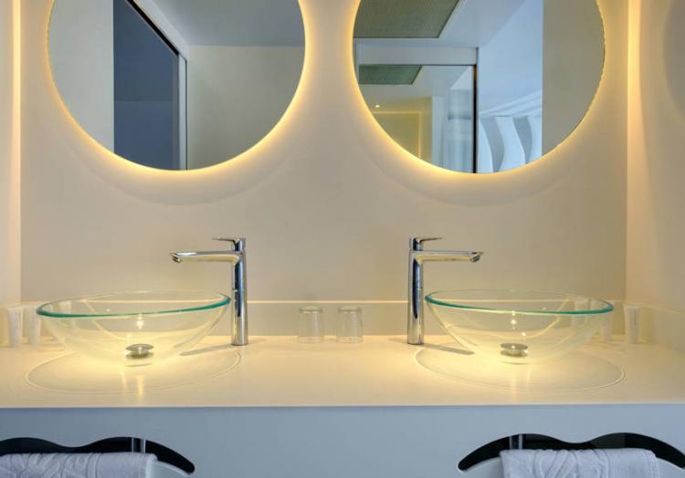 73fccbfcbf16e2a600ae5bb1d6bb1f19