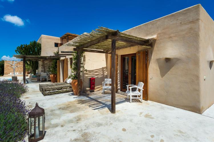 7e13a9bd90d75e9a5db05137edd216c8