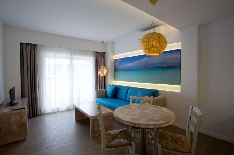 a0592d253ec794976f036cdf38f9aecc