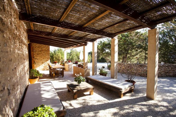 bce8d8716f64c373f8e93ac723b70993