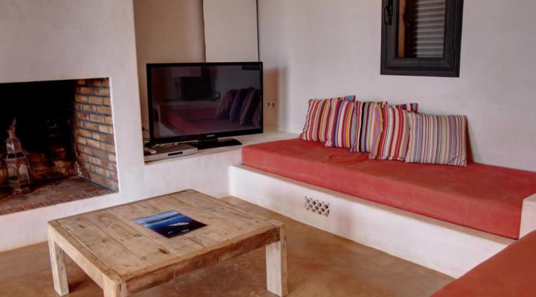 c385de0a2d6fa8eda0a016eaf56eeb1e