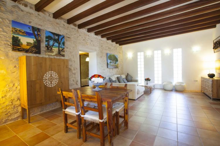 d4768316310a359557e585cdf1c66e2c