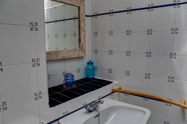 d4ebda9eb692c380a021d467d27f3d49