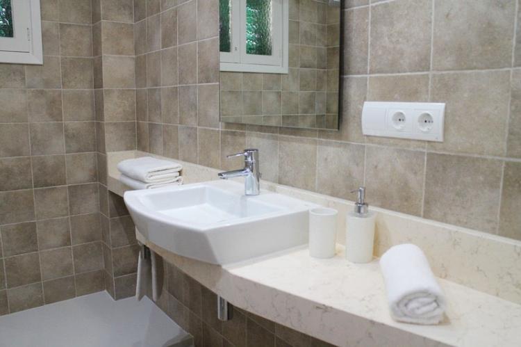 daae929393925f907590f6e79488184b