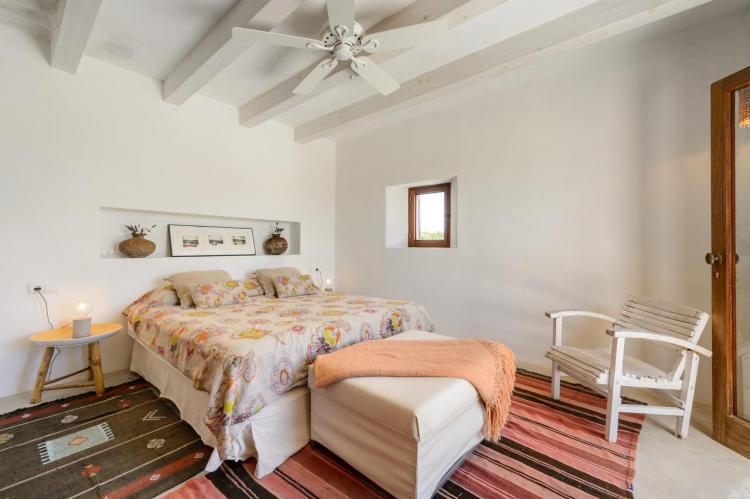 eb51f3c620bfe3be7ec219da8a85ede5