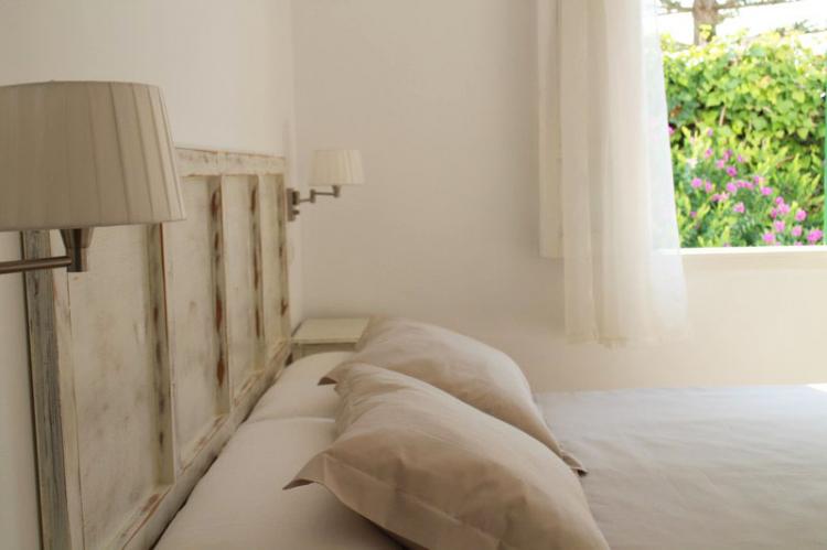 edec261933f4048321f86bee37f6387d