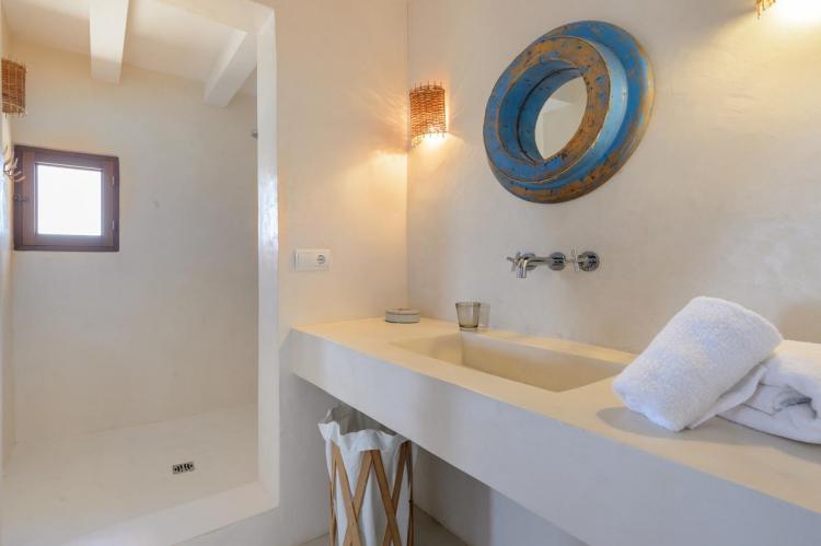 ef792ca29cff28d16492f2e9e88329cd